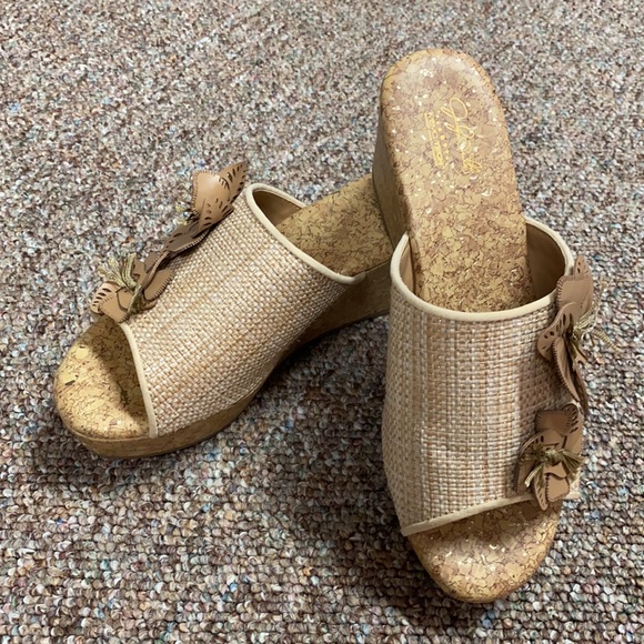 Jaclyn Smith Slip ons open toe tan 3” heels size 8 - Picture 1 of 12